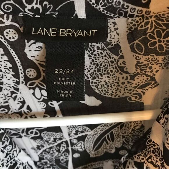 Lane Bryant Sz 22/24 button down Black Floral Blouse long sleeve - Picture 4 of 4